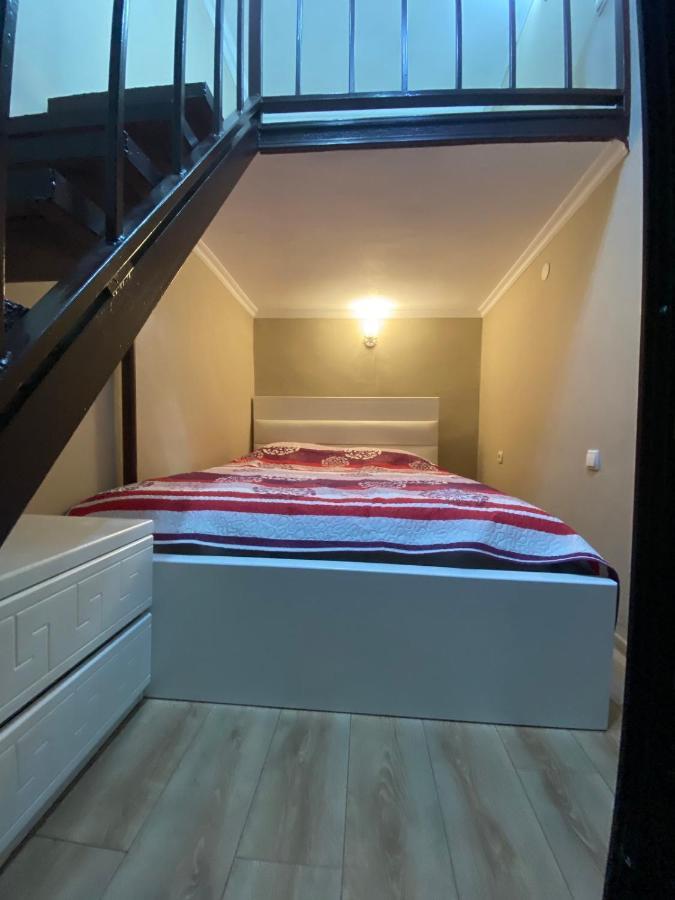 Honey Apartment Tbilisi Exteriör bild